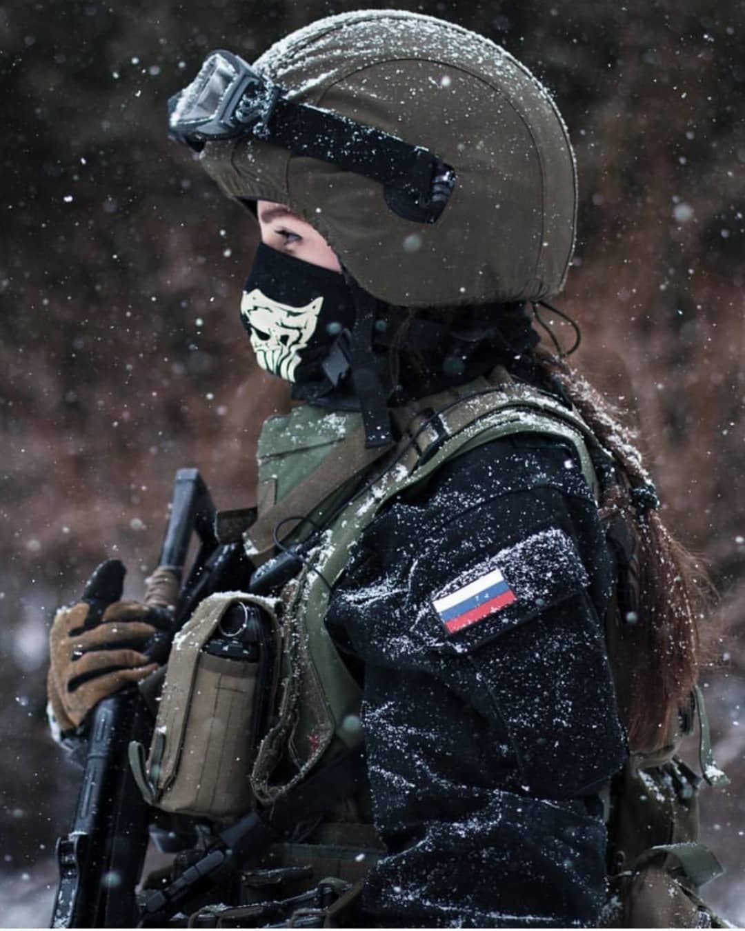 Девушка спецназ