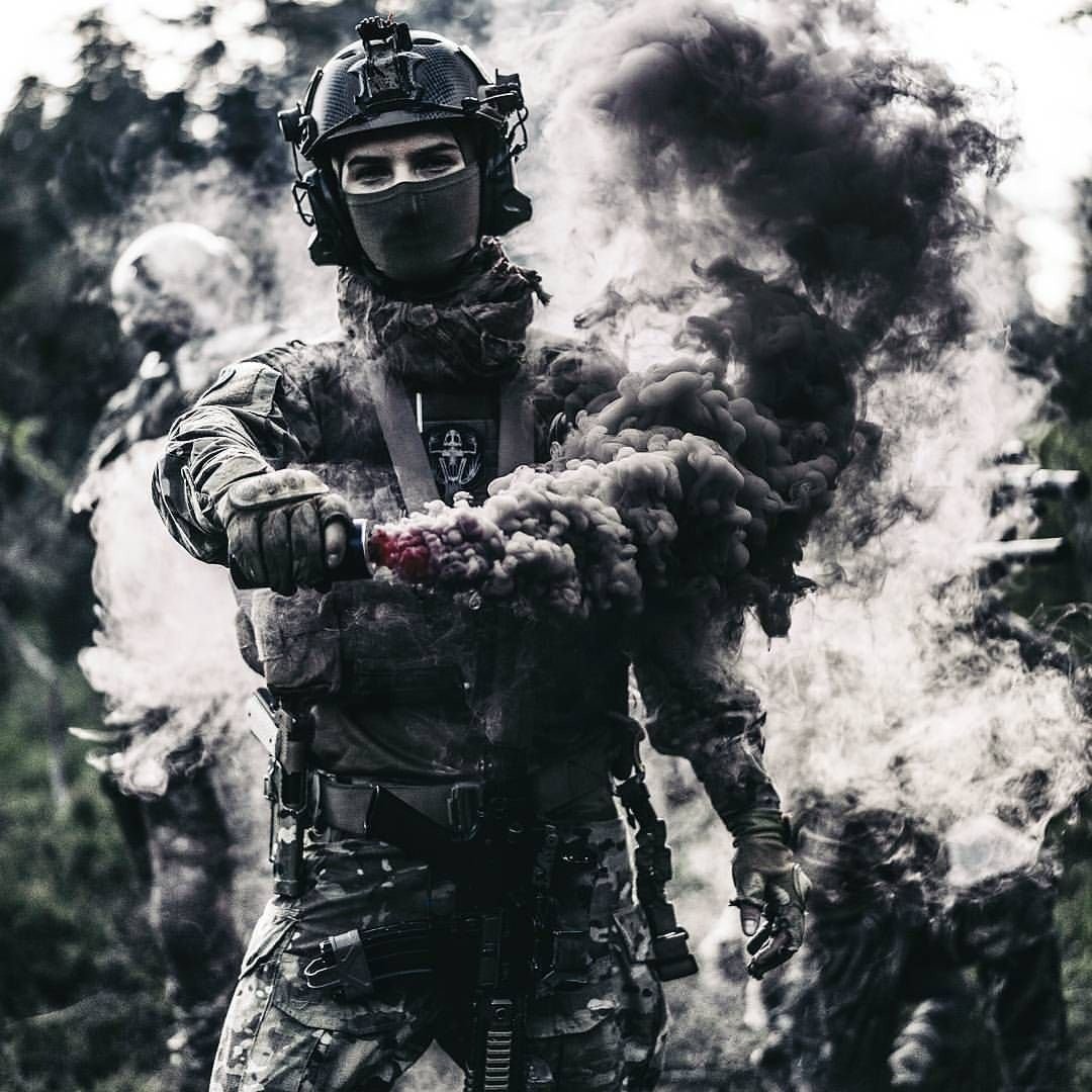 Крутой солдат