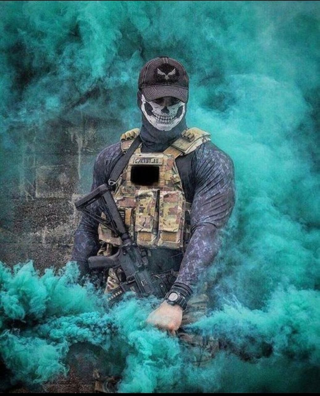 Спецназ в дыму