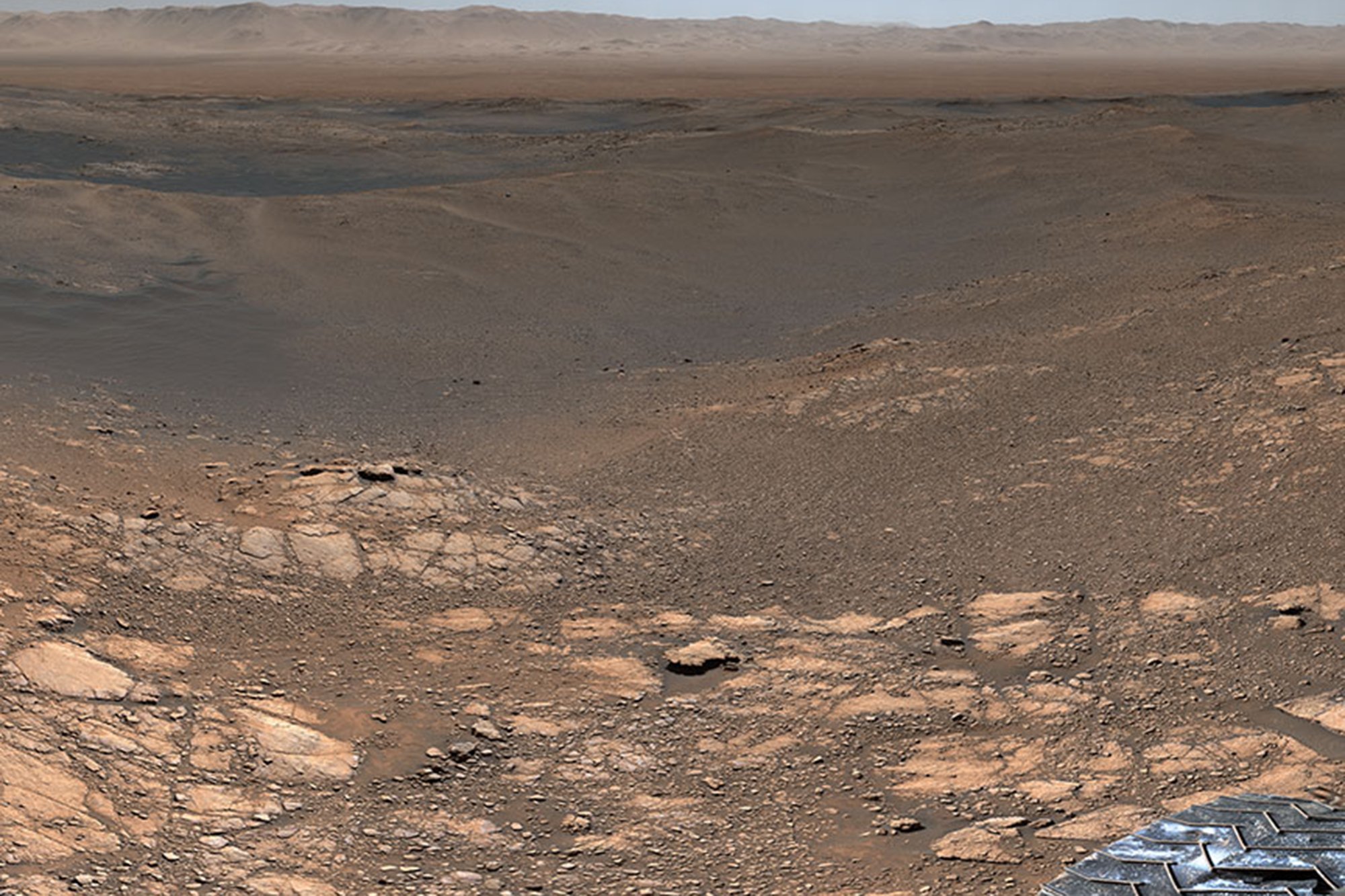 Время на марсе. Кьюриосити на Марсе панорама. Марс поверхность планеты с марсоходом. Планета Марс Кьюриосити. Панорама Марса с марсохода Curiosity 2020.