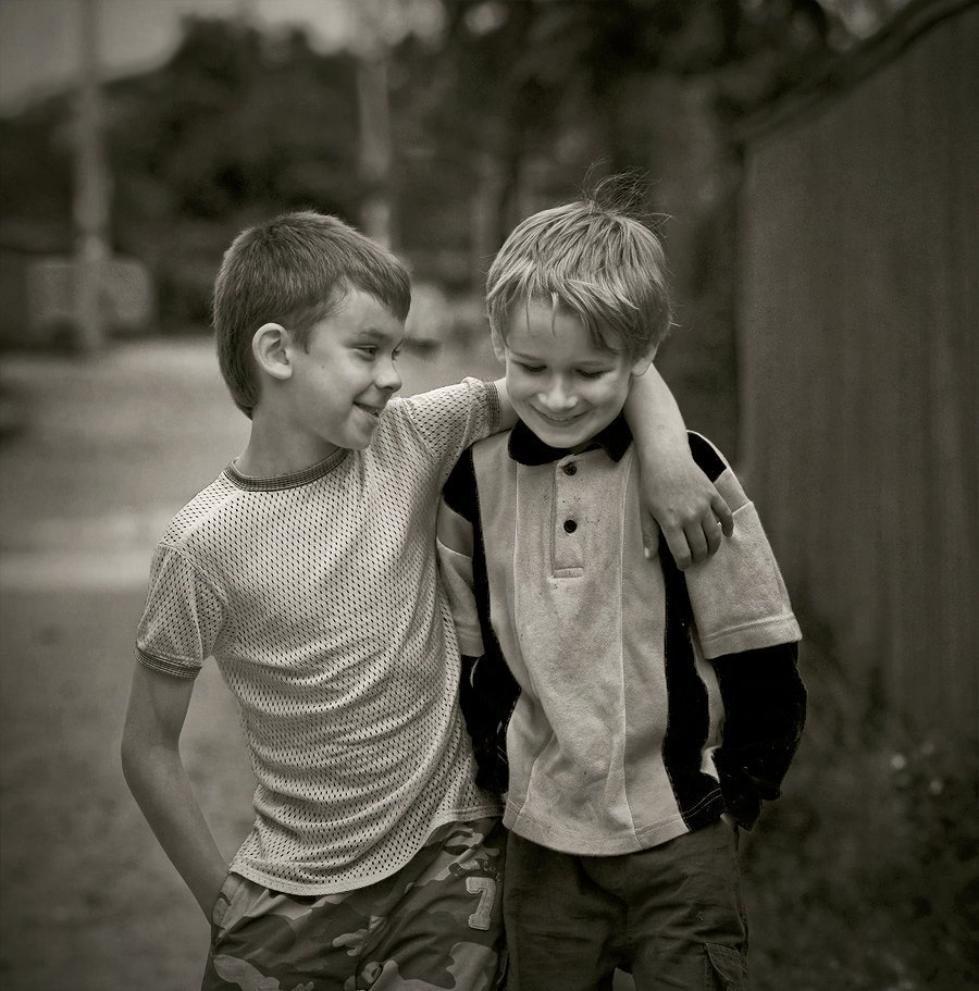 Мультяшный младший брат