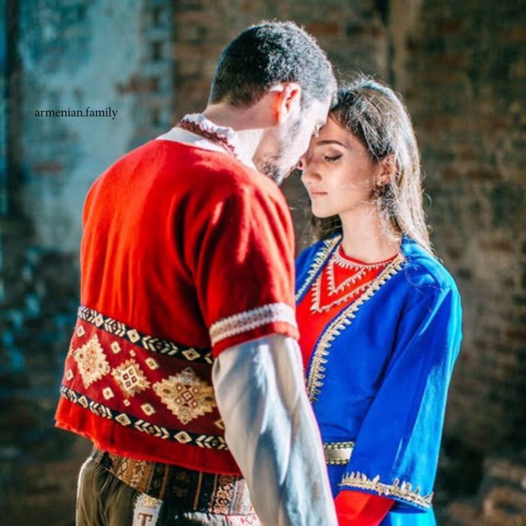 Накаченный кавказец