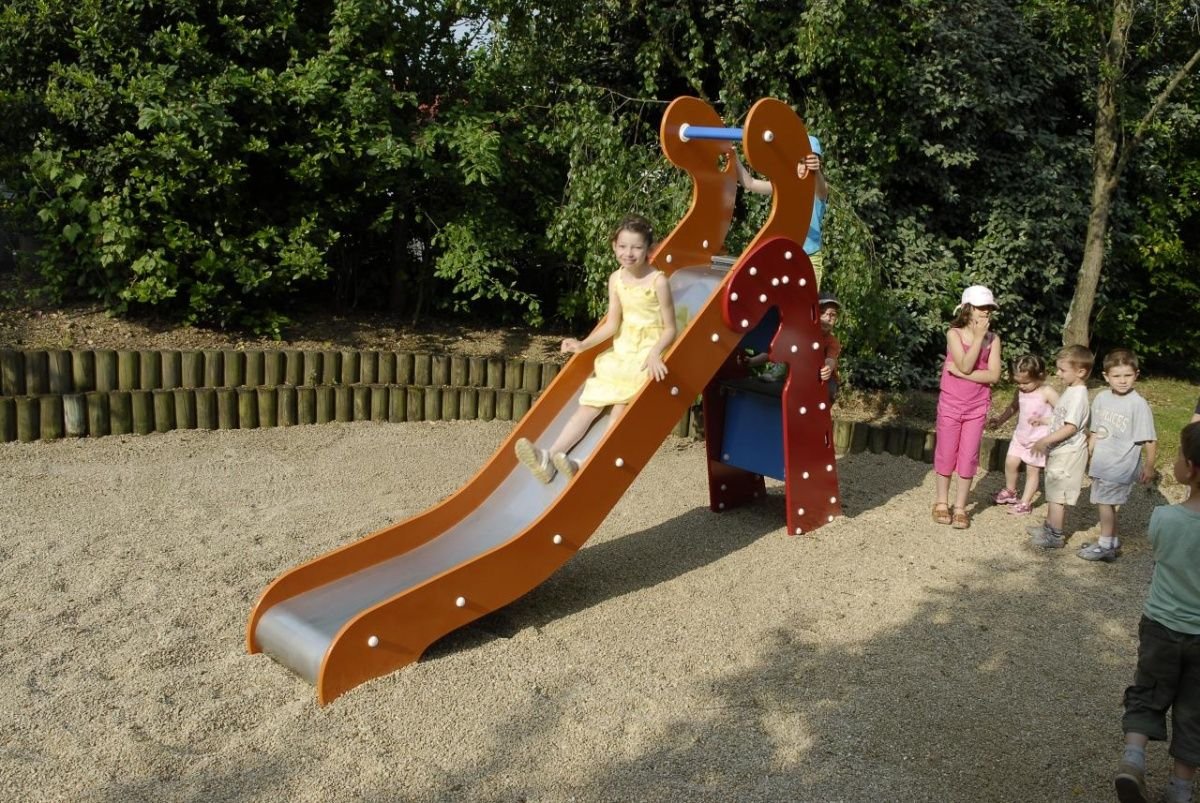 Горки для взрослых детей