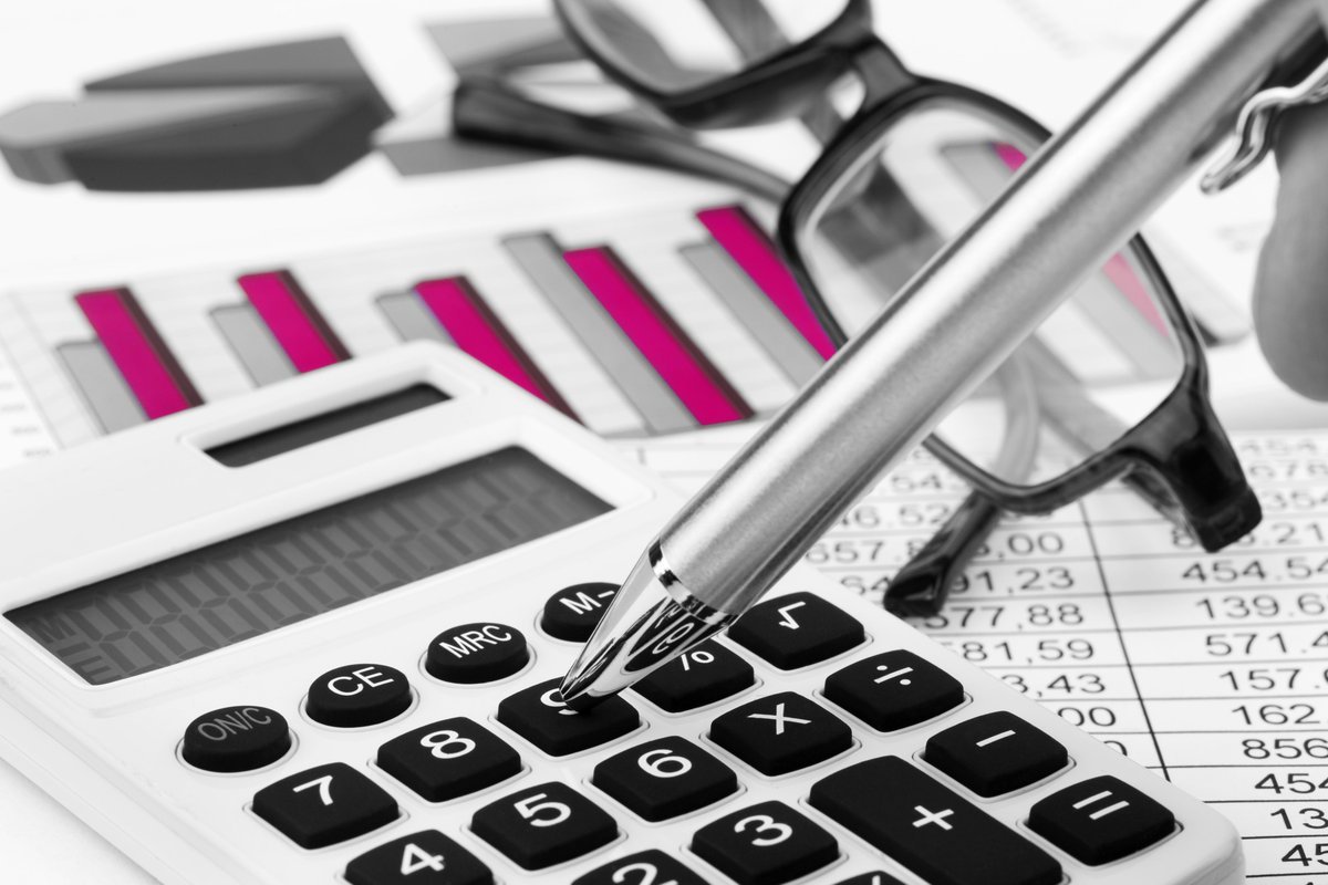 Калькулятор в руке