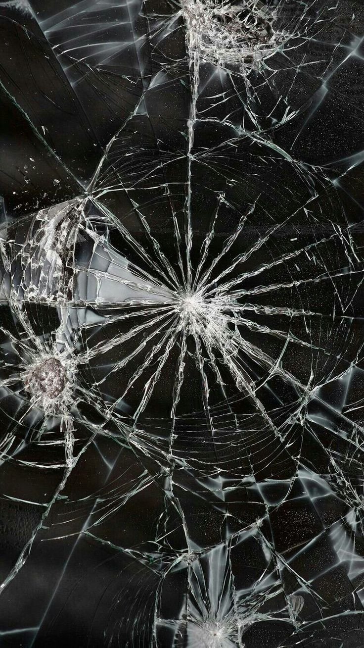 Разбитый экран телевизора