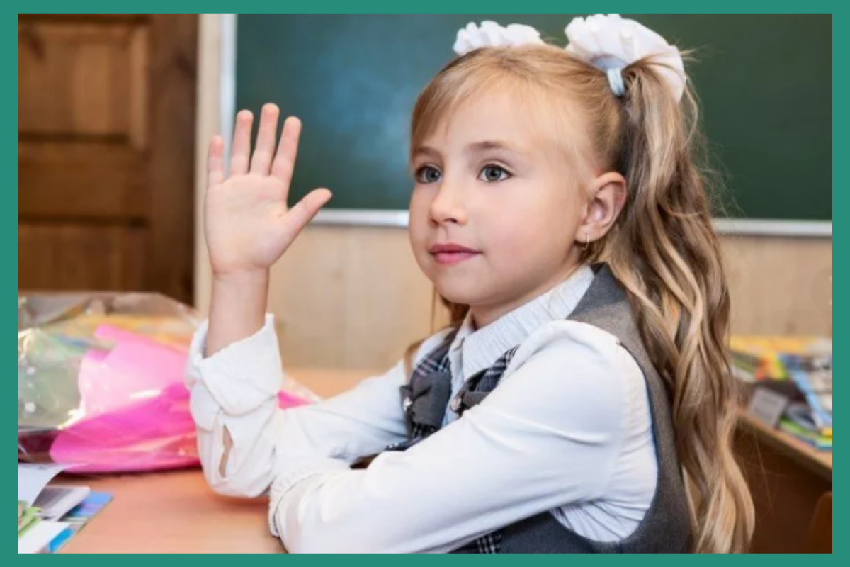 Девочки в школе