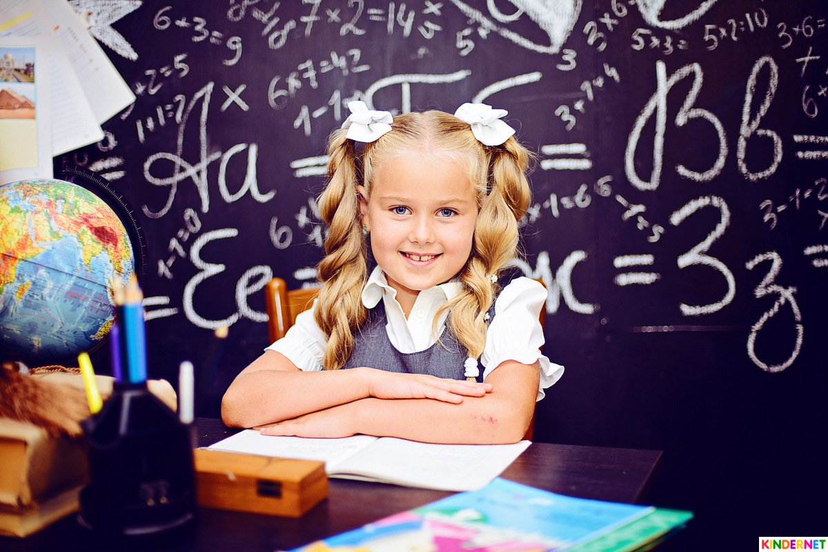 Школьная фотосессия первоклашки