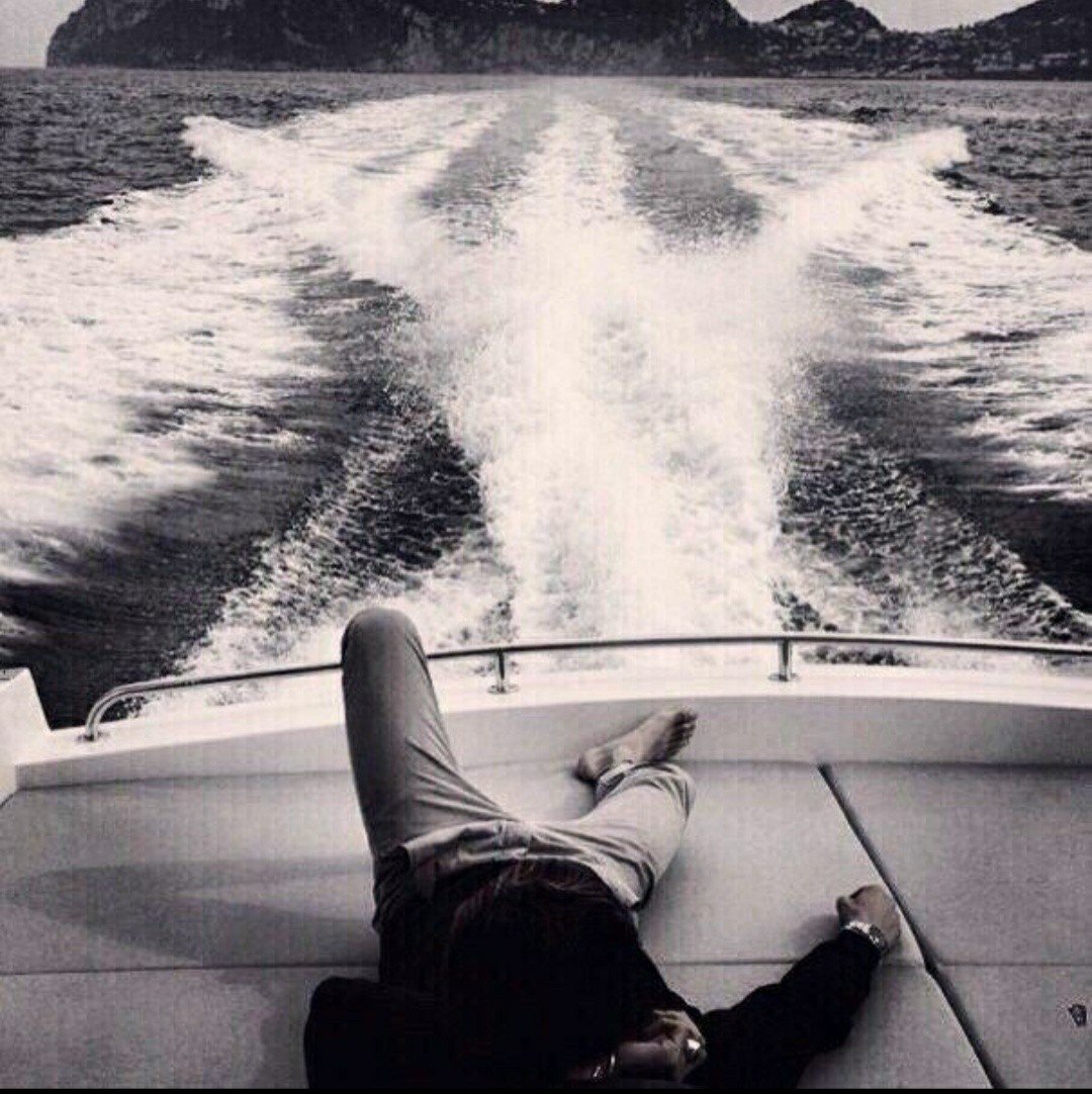 Суета на аву