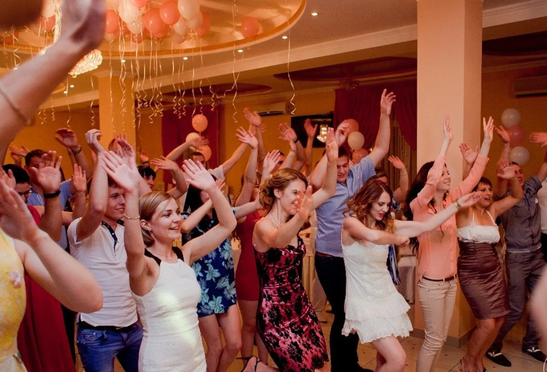 Скоро новогодние корпоративы