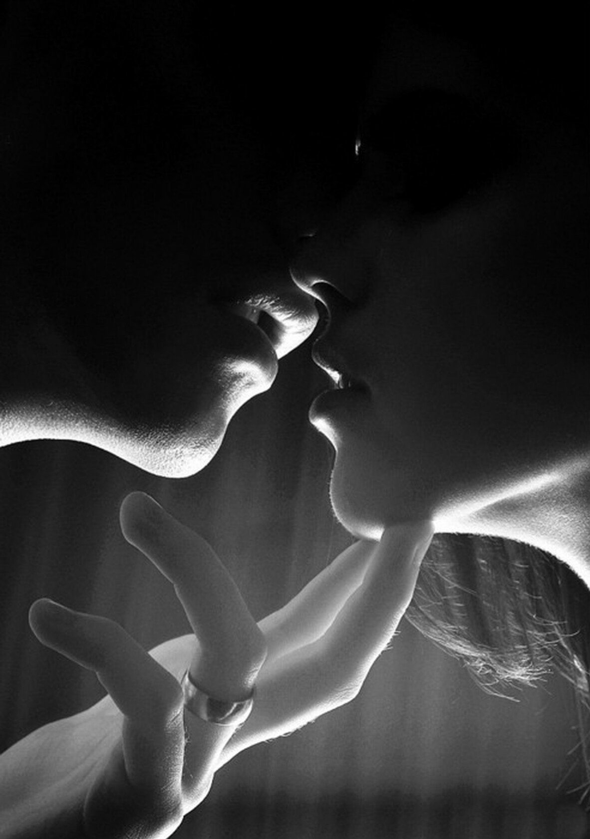 Нежный поцелуй