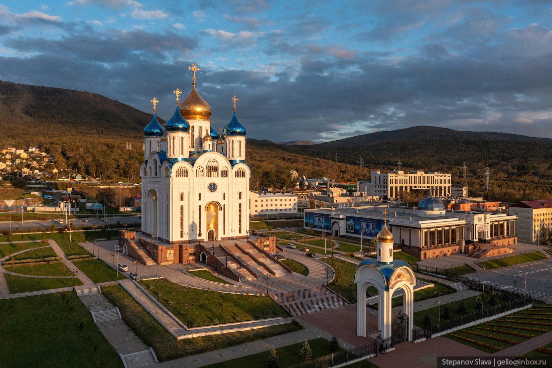 Здания в Южно Сахалинске