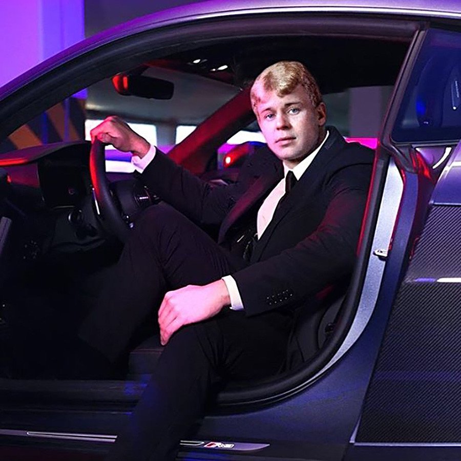 Жизнь обман с чарующей тоскою Есенин