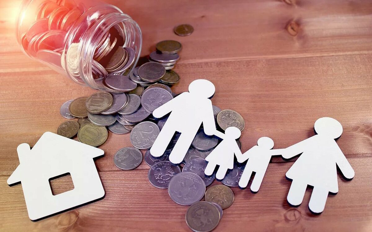 Семья деньги вектор