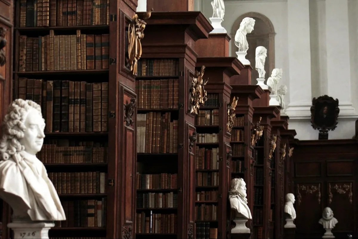 Эстетика писатель дарк Академия