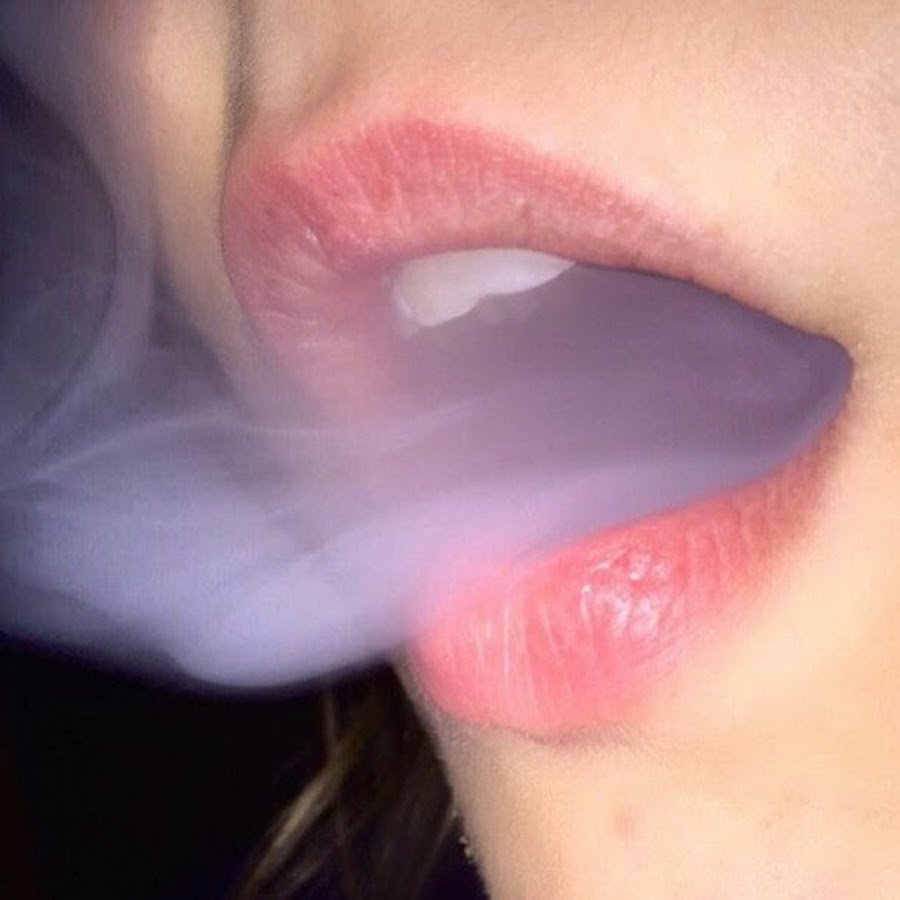 Эстетика девушки в чёрном