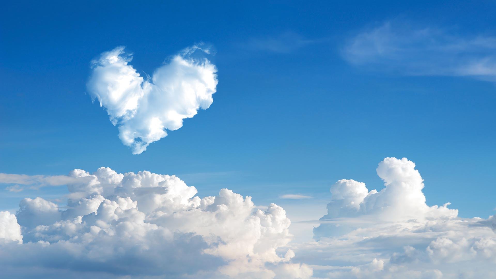 фото облака любви
