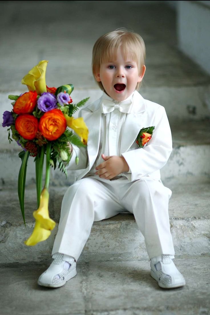 Дети с цветами