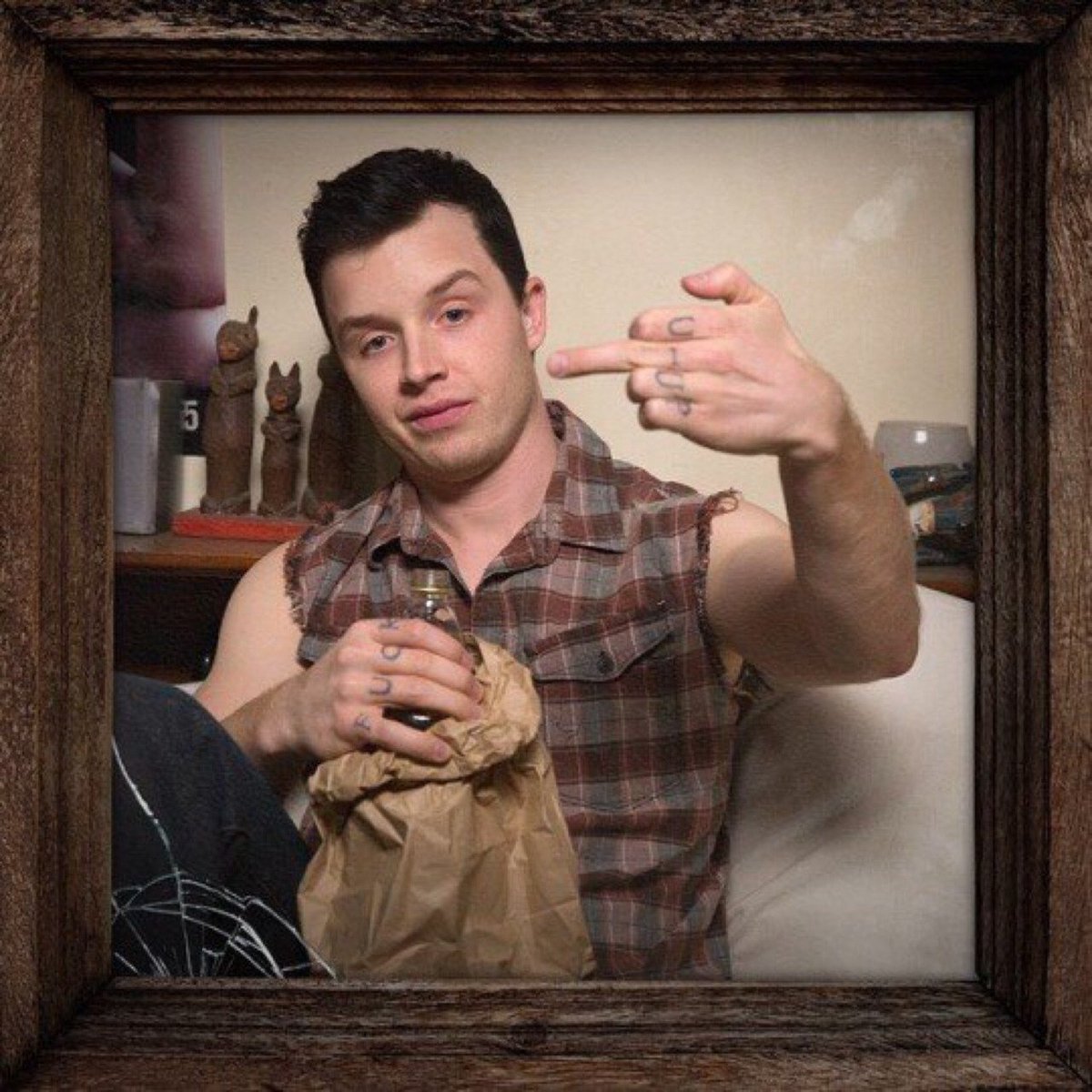 Микки Милкович из бесстыжих