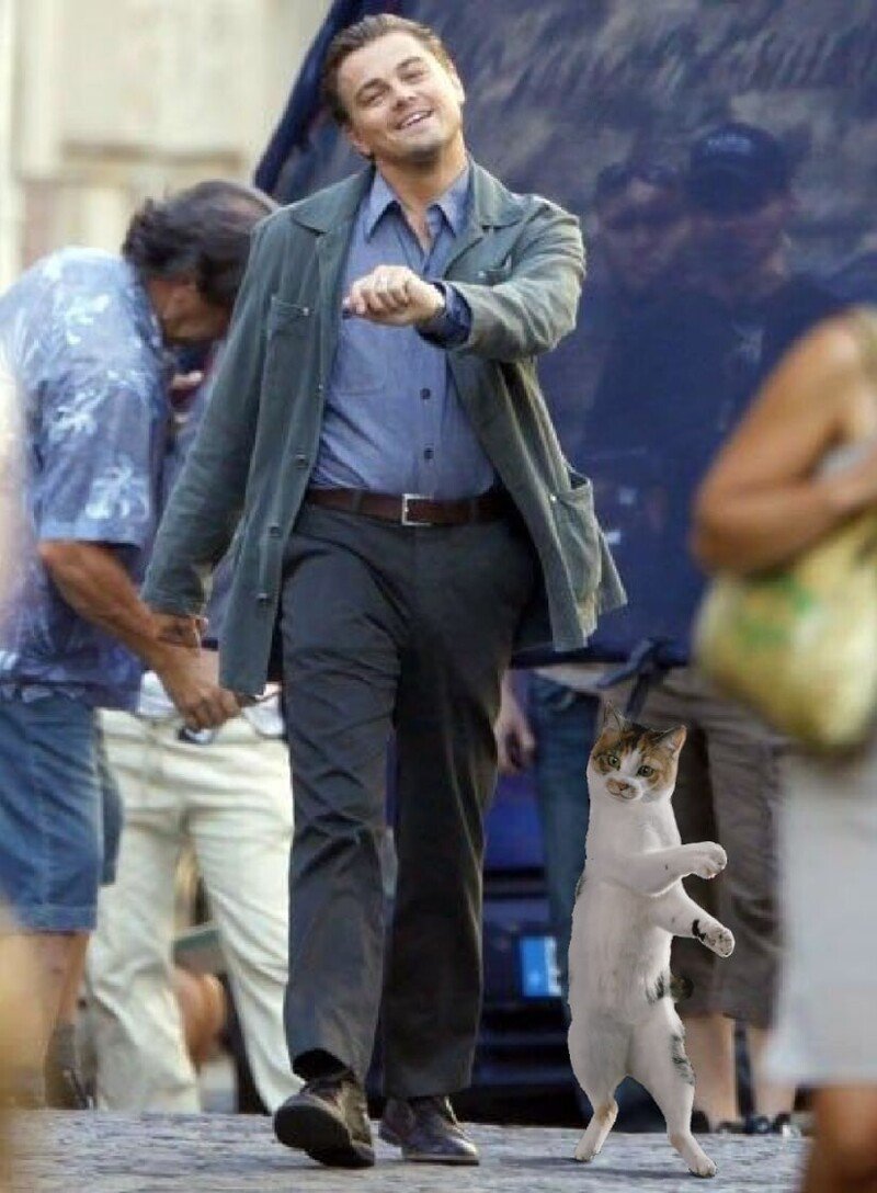 Лео ди Каприо идет