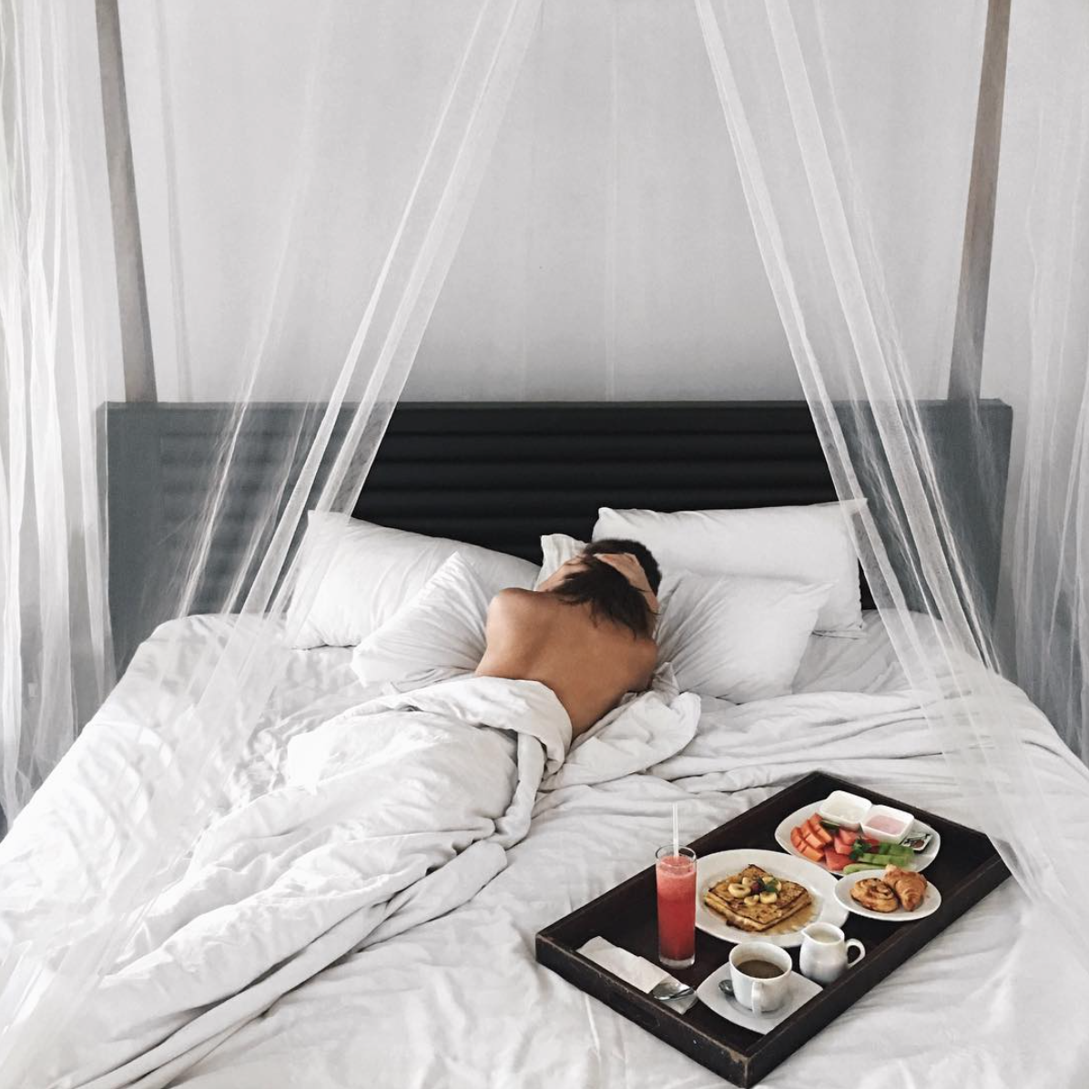 Утро в постели