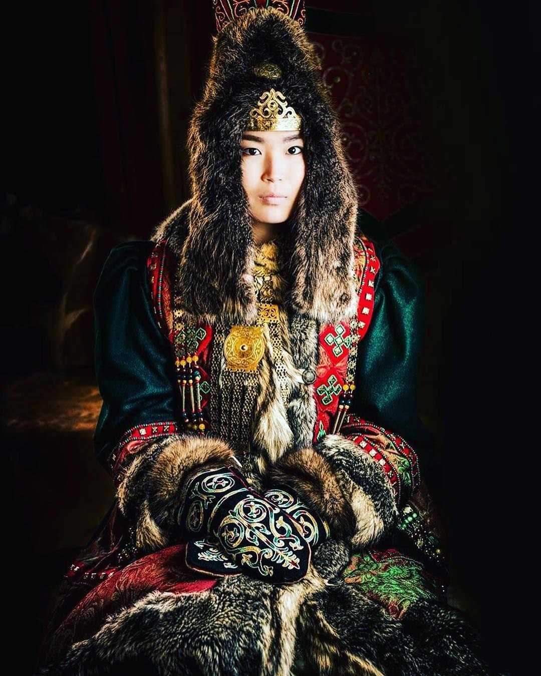 Костюмы якутские национальные Нюргуяна Яковлева