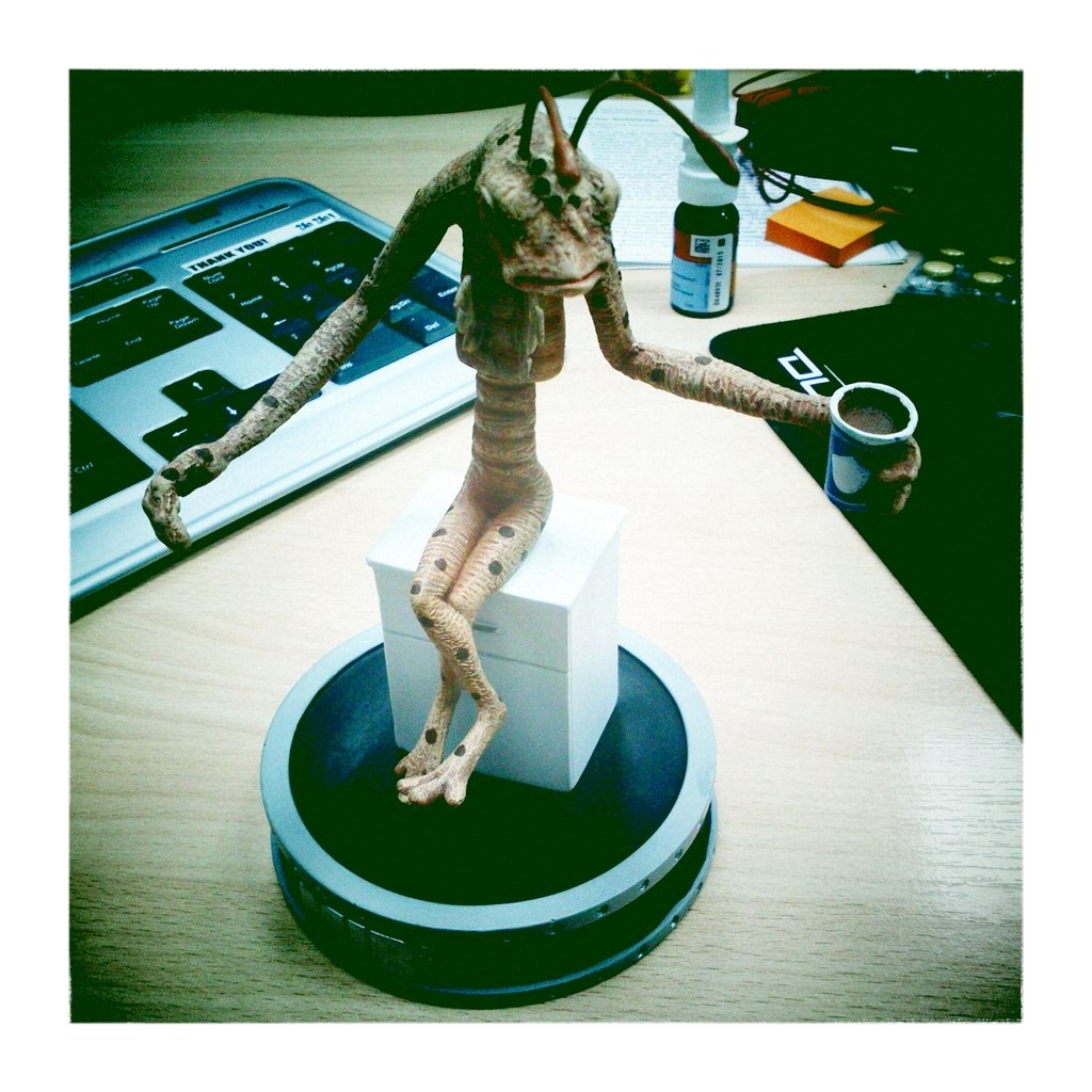 Черви из люди в черном фото