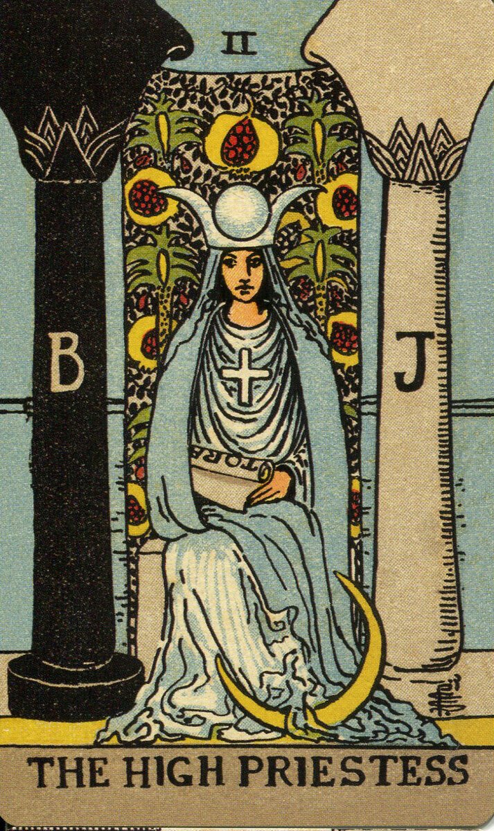 Крест жрица