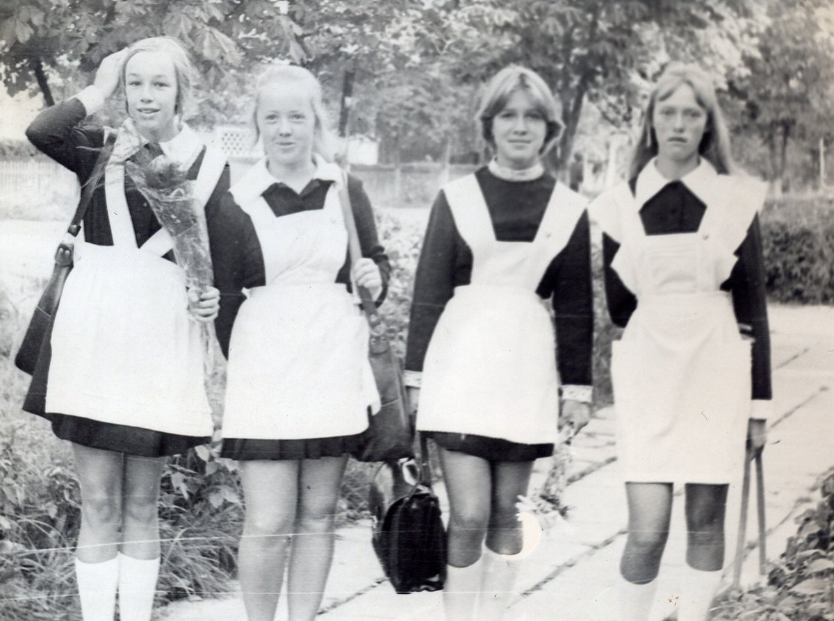 Советские школьники