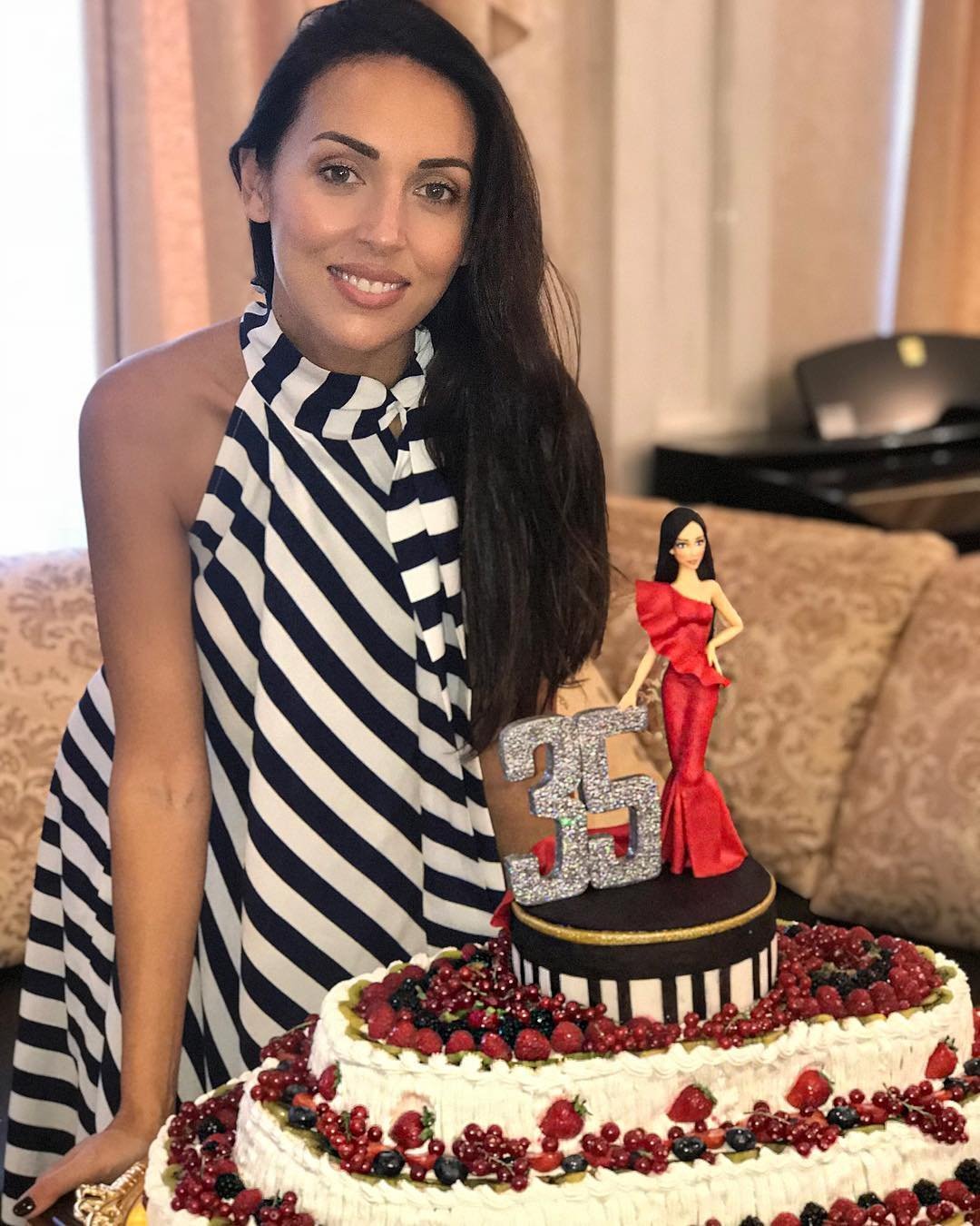 Алсу с мужем 2020