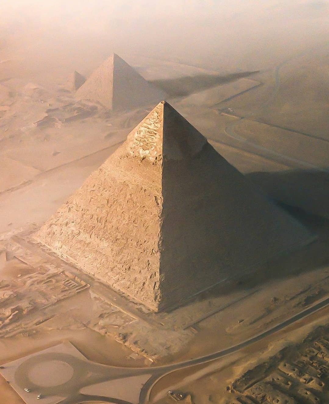 Пирамида Хеопса равноденствие