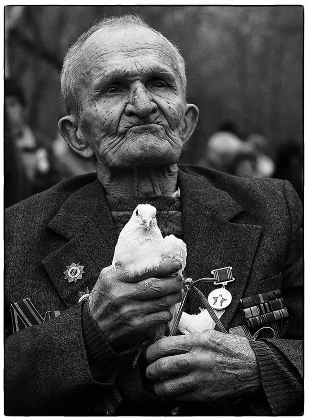 Черно белое фото день победы 1945
