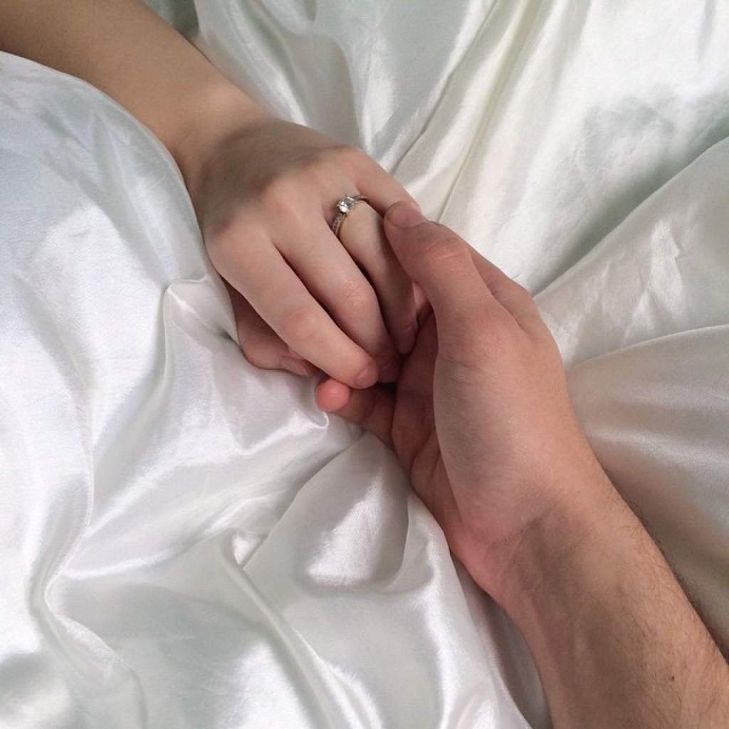 Эстетика рук влюбленных