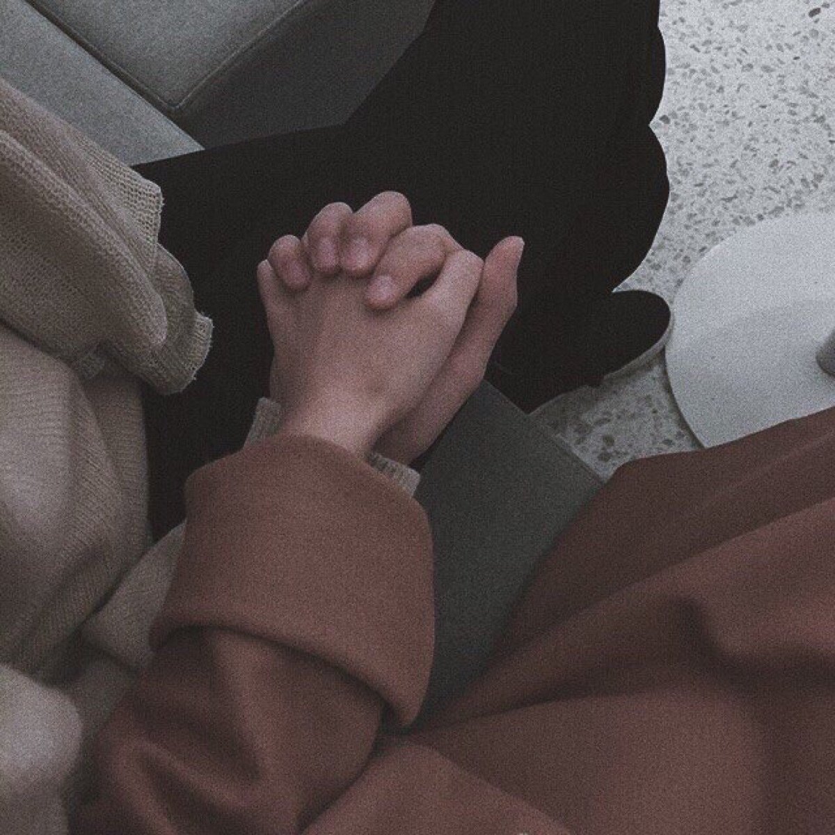 Эстетика держась за руки