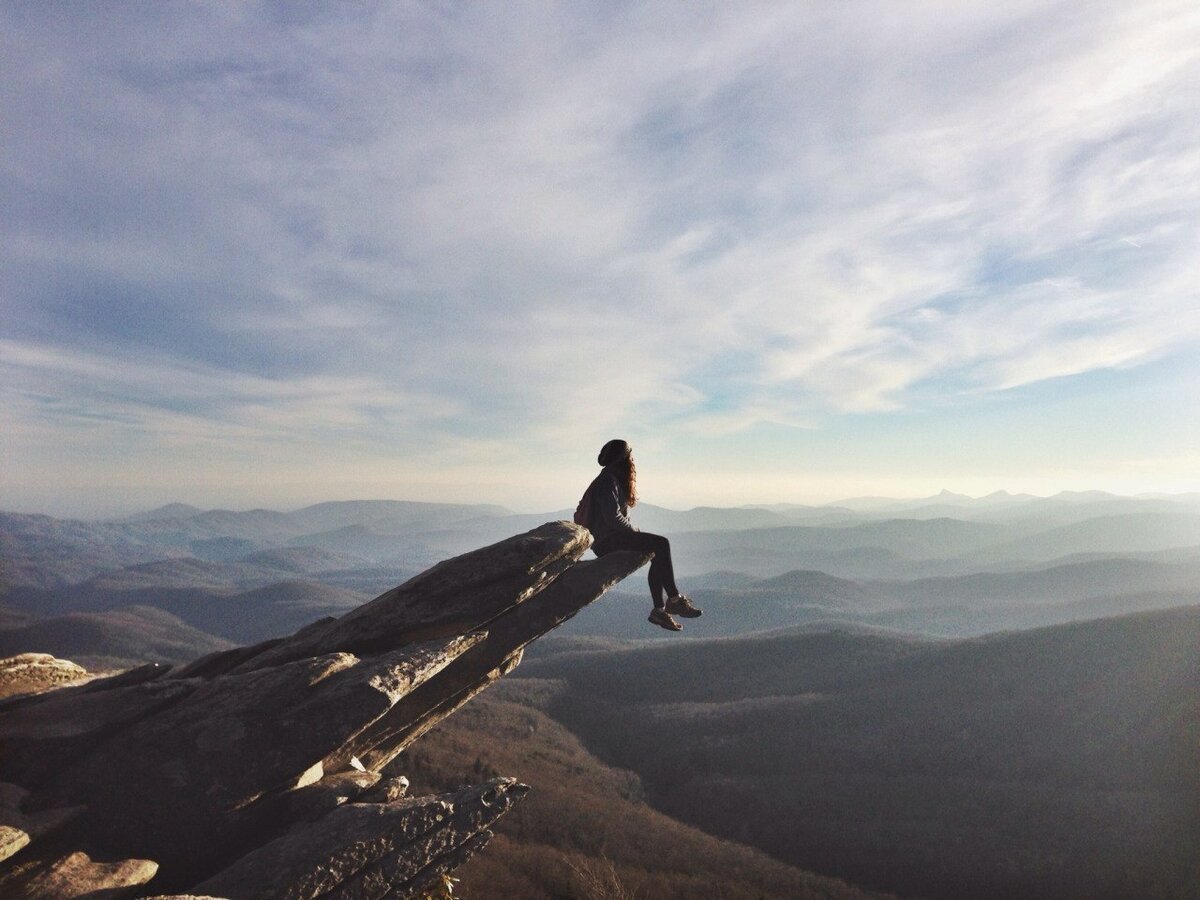 Человек над обрывом