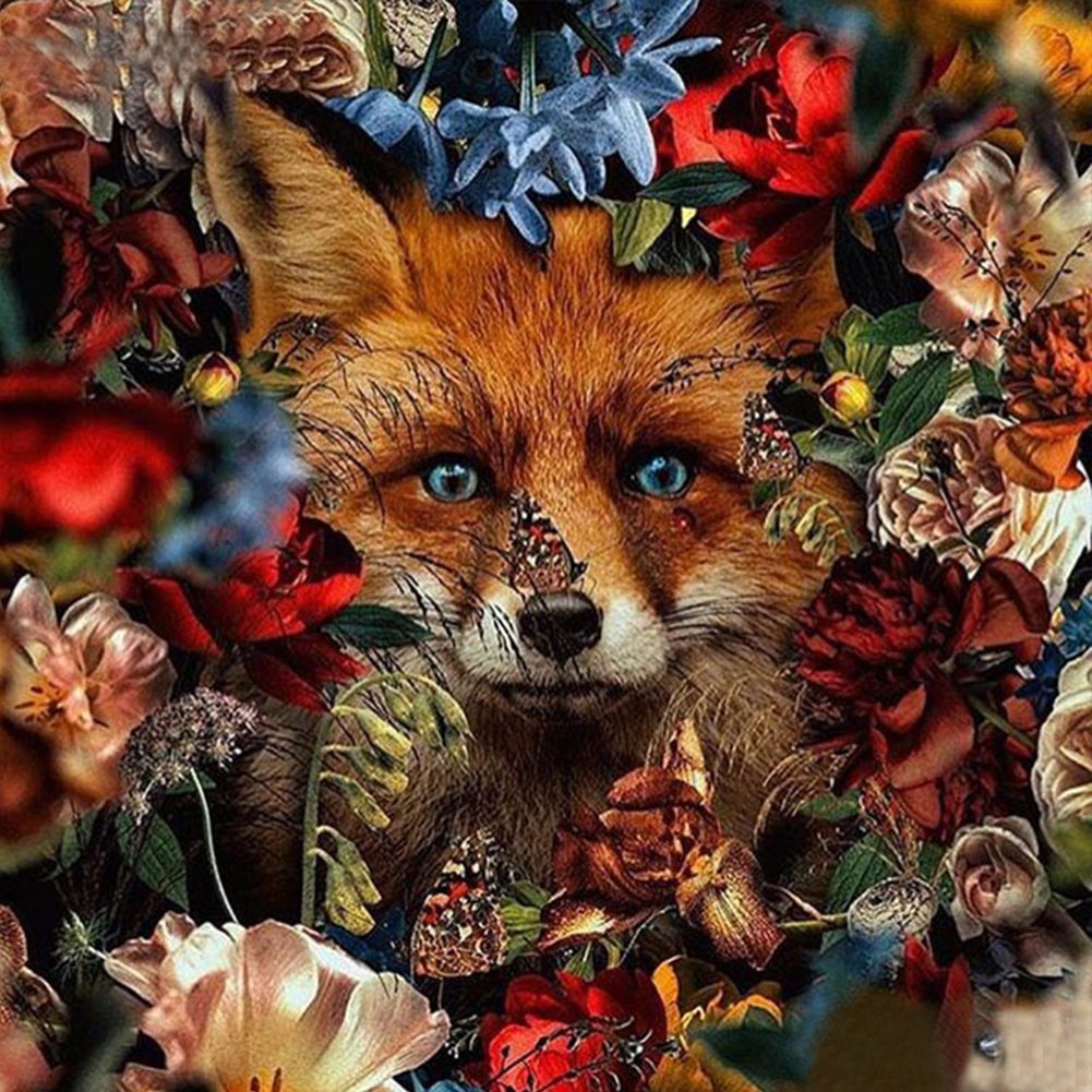 Лисенок в цветах