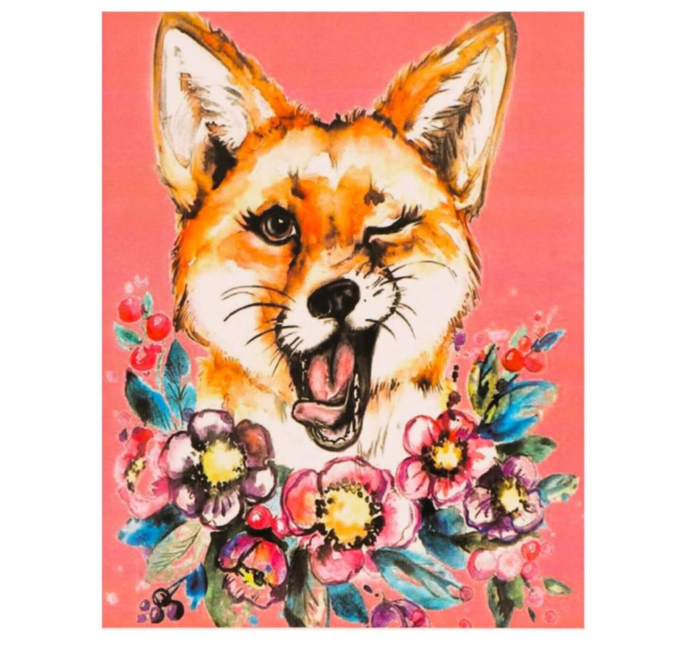 Лиса с разноцветными хвостами