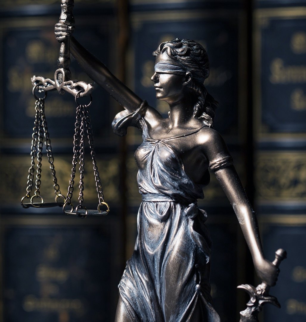 Символ правосудия богиня Фемида
