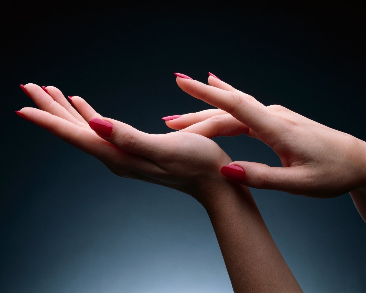 Изящные руки