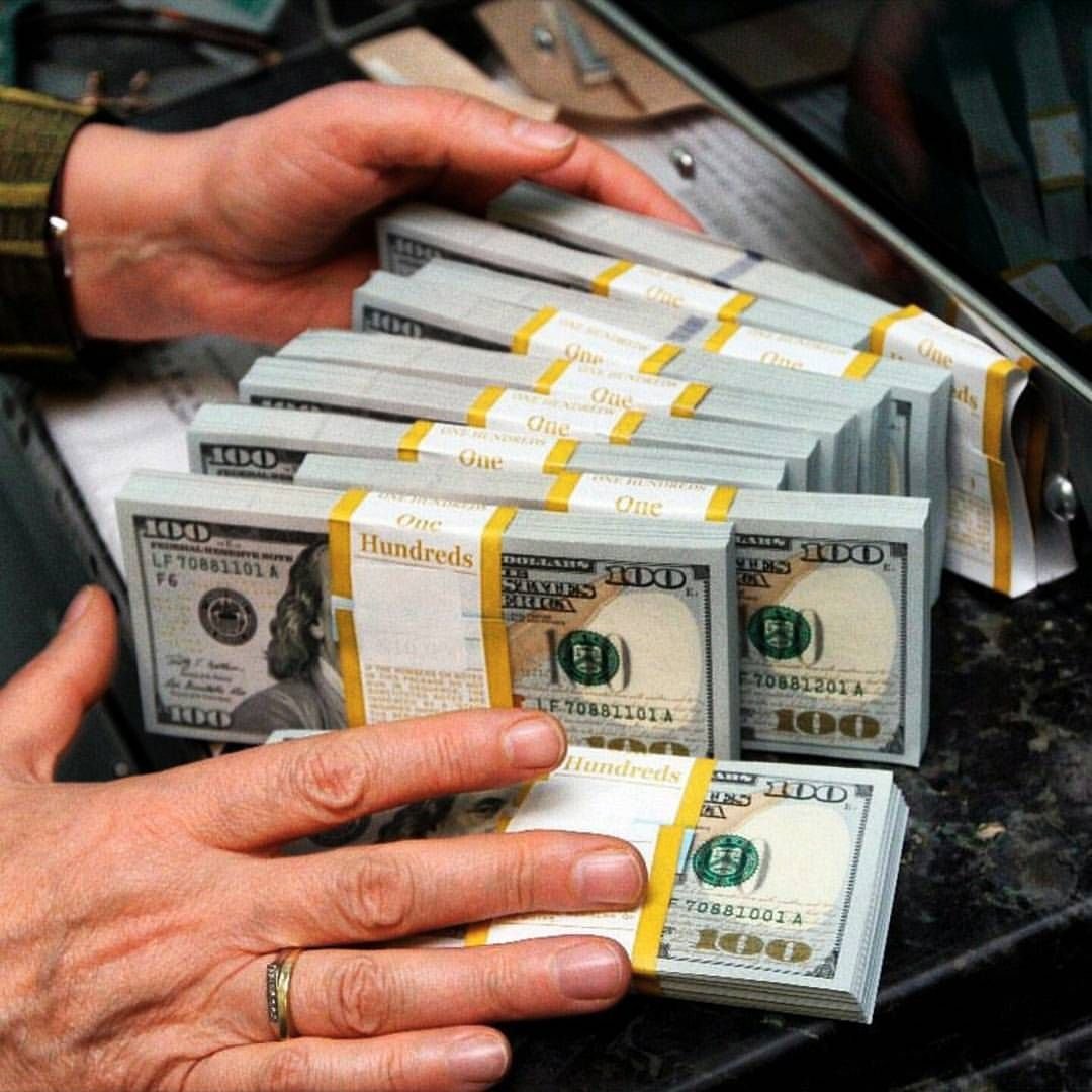 Пачка денег