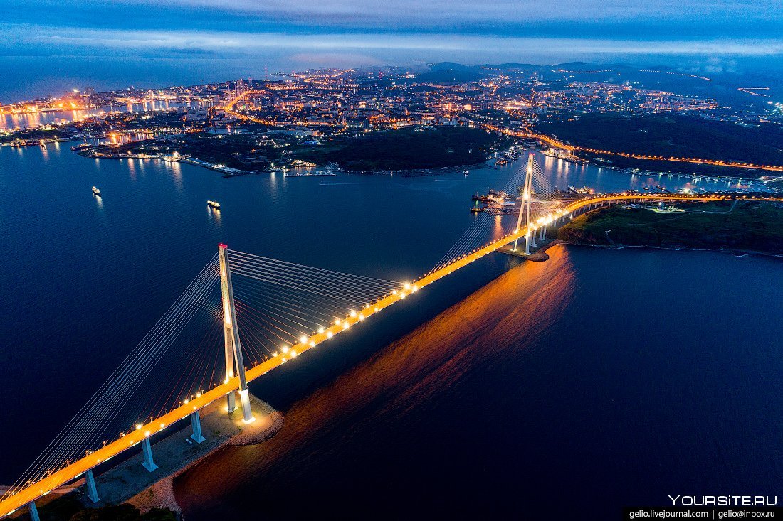 Мост золотые ворота во Владивостоке