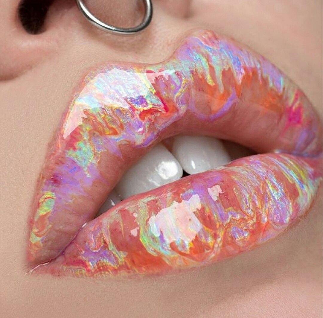 Радужный макияж губ