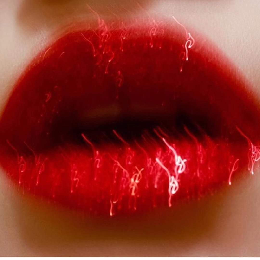 Эстетика красного цвета губы