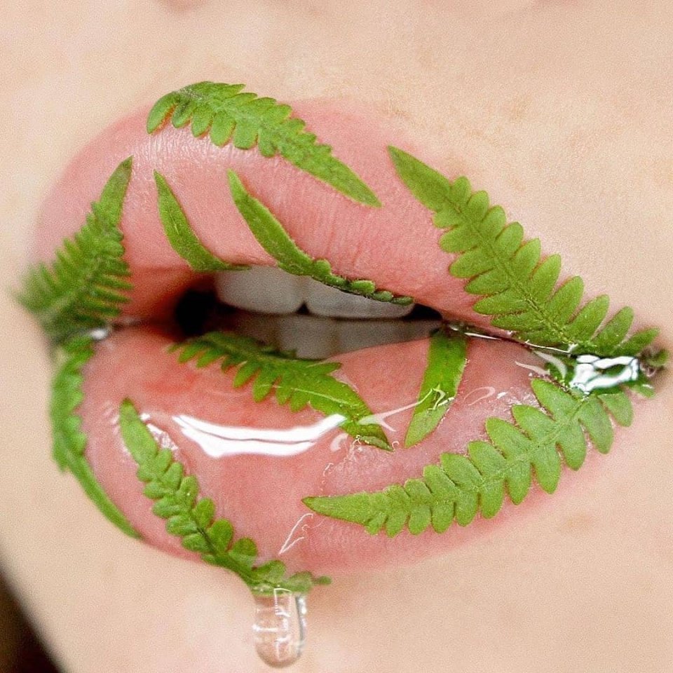 Зеленые губы Эстетика