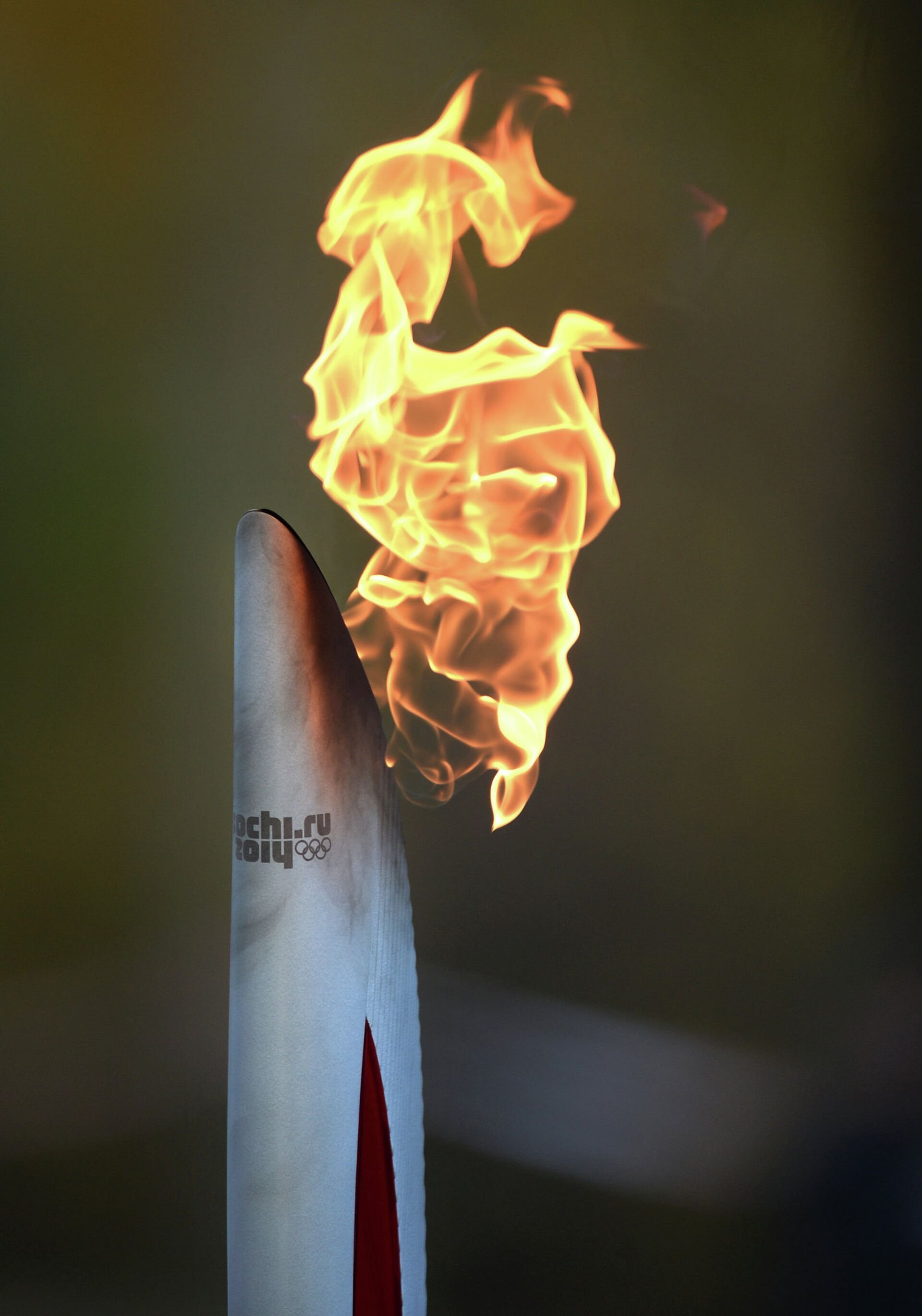 Как сделать горящий факел