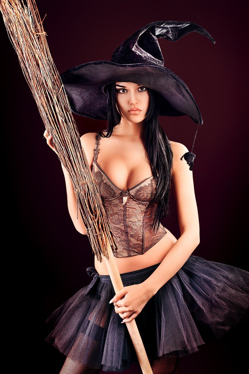 Красивые ведьмочки