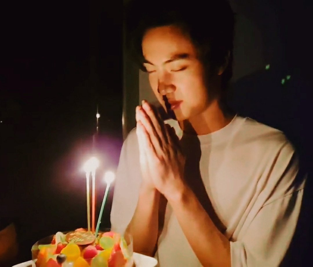 Джин БТС день рождения