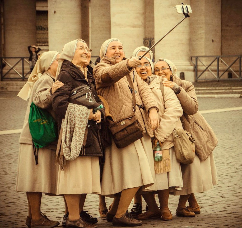 Веселые бабушки