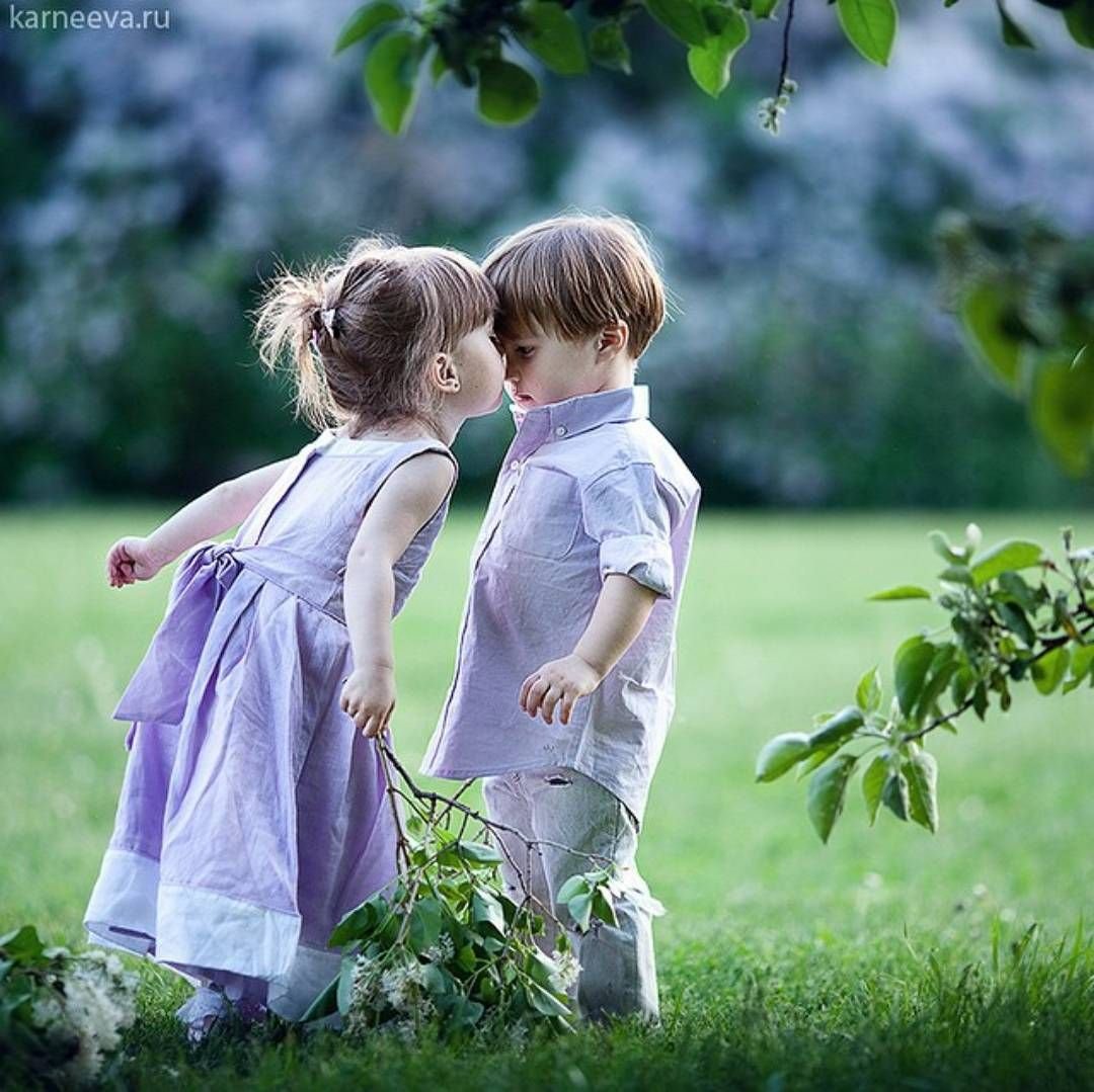 Мальчик и девочка Весна