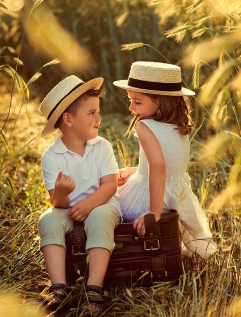 Мальчик и девочка вместе