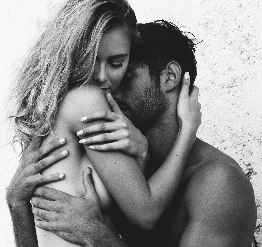 поцелуй между мужчиной и женщиной картинки